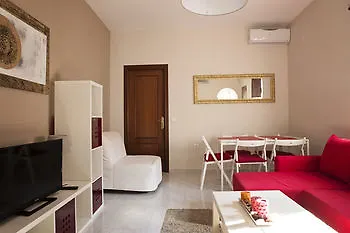 Suncity Plaza Apartments Malaga Spain